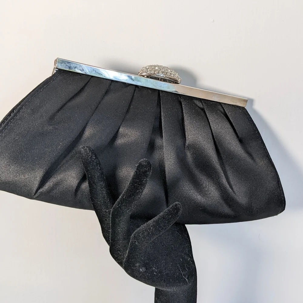 Vintage La Regale jeweled satin clutch convertible chain strap